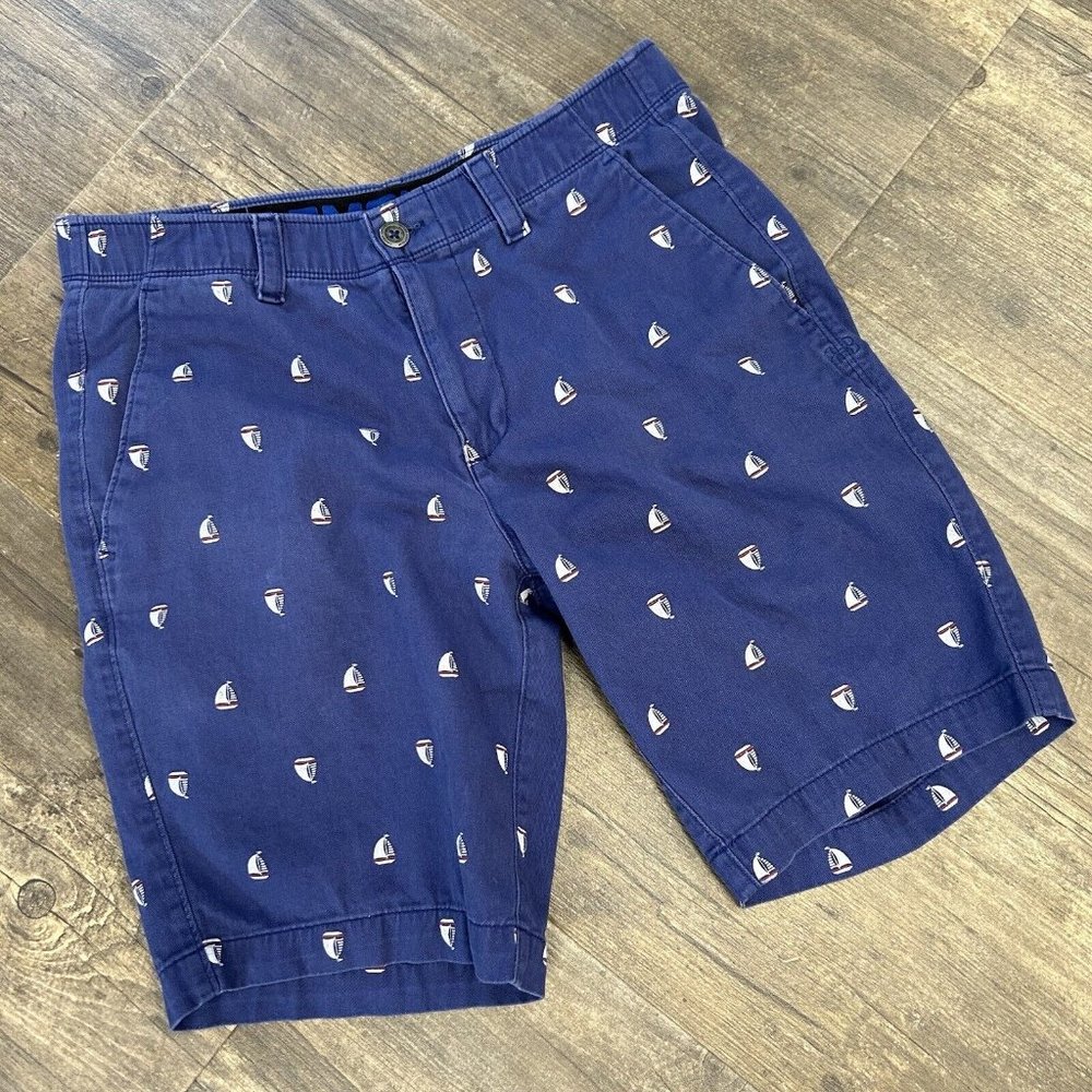 Under Armour Heat Gear Blue Loose Fit All Over Sailboats Golf Shorts Men Size 32